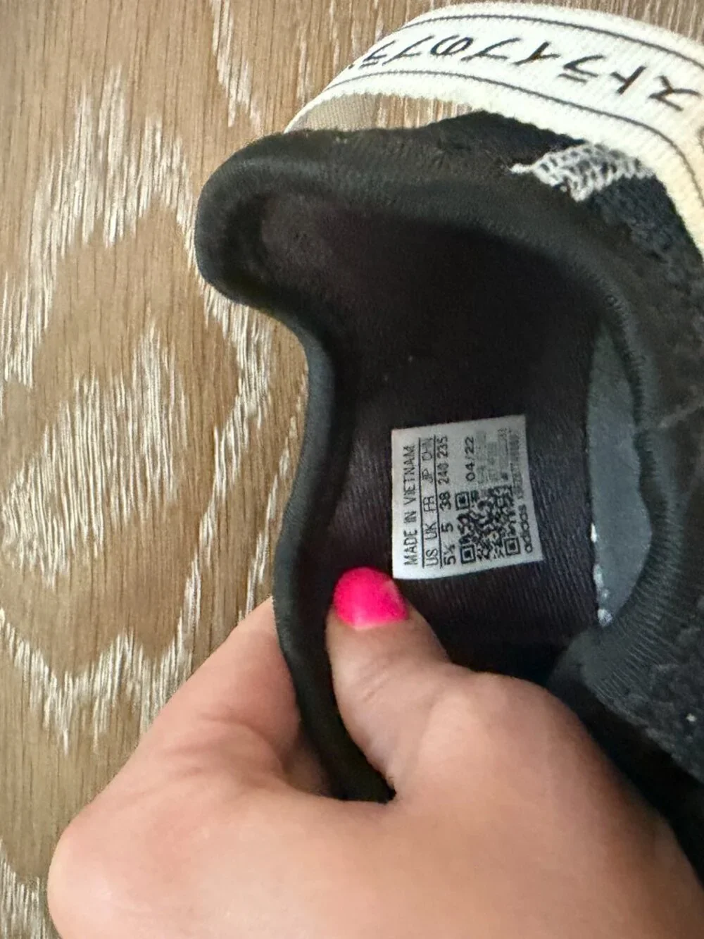 Unisex kids Adidas NMD black/white sneakers size 5